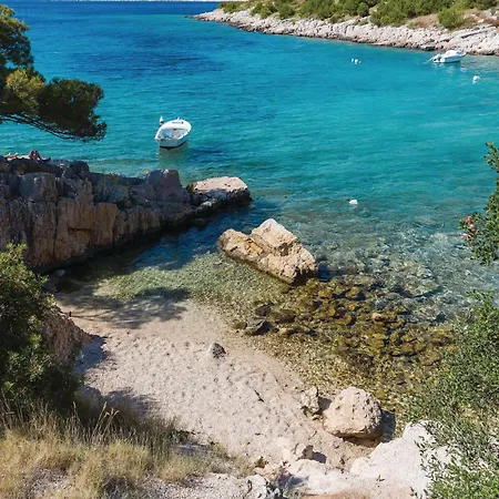 Апартаменты Beautiful In With Wifi Примоштен