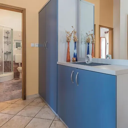 Beautiful In With Wifi Apartment Primosten