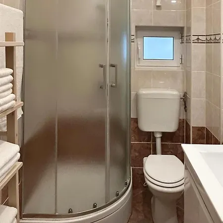 Апартаменты Beautiful In With Wifi