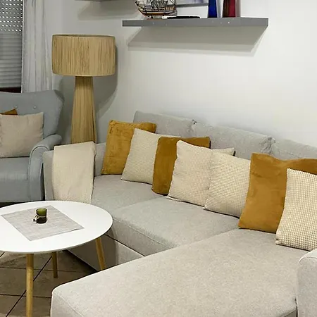 Apartment Beautiful In With Wifi Primosten