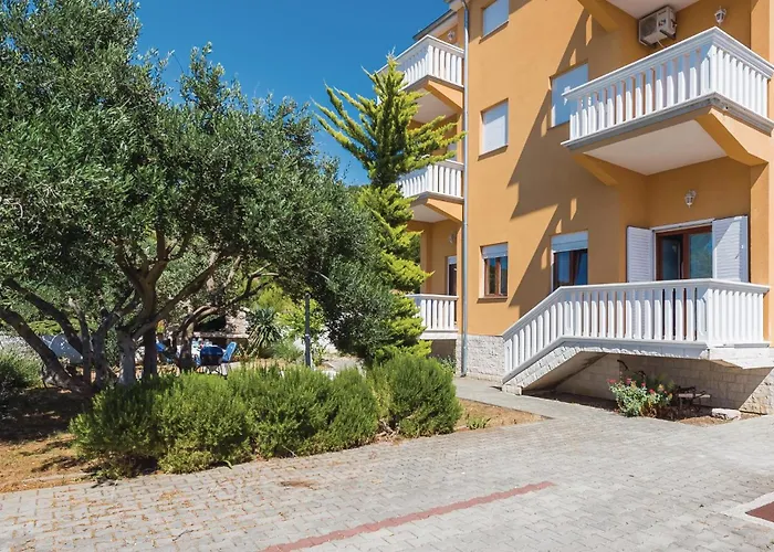 Apartamento Beautiful In With Wifi